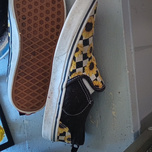 Vans sunflower sz 4.5 - Picture 2 of 4